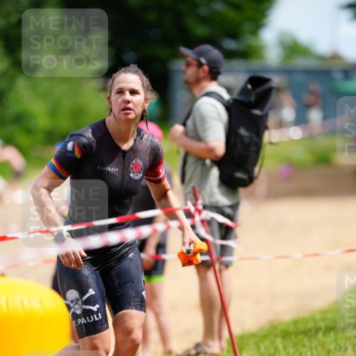 21.06.2026 - 29. Vierlanden-Triathlon LAZAROV Photography http://msf.ph/oto/9865763 21.06.2026 13:12:43 Schwimmen 1119, 1162 meine-sportfotos.de