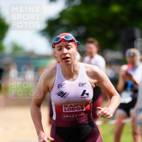 21.06.2026 - 29. Vierlanden-Triathlon LAZAROV Photography http://msf.ph/oto/9865775 21.06.2026 13:12:52 Schwimmen 1119 meine-sportfotos.de