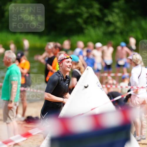 21.06.2026 - 29. Vierlanden-Triathlon LAZAROV Photography http://msf.ph/oto/9865789 21.06.2026 13:13:17 Schwimmen 1106, 1109, 1143 meine-sportfotos.de