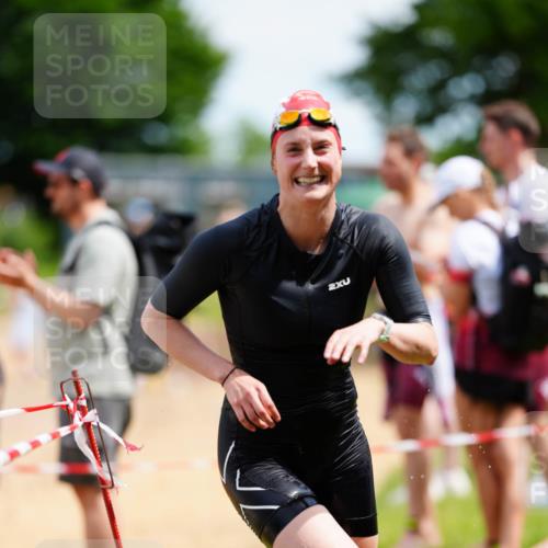21.06.2026 - 29. Vierlanden-Triathlon LAZAROV Photography http://msf.ph/oto/9865798 21.06.2026 13:13:20 Schwimmen 1106, 1109, 1143 meine-sportfotos.de