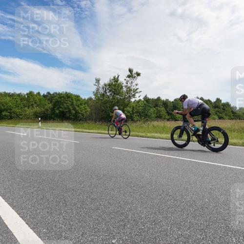 21.06.2026 - Viking Triathlon Michael Burmester http://msf.ph/oto/9865839 21.06.2026 11:20:10 Radfahren 98, 115, 126, 238, 249, 250, 257, 343, 532, 625 meine-sportfotos.de
