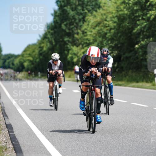 21.06.2026 - Viking Triathlon Michael Burmester http://msf.ph/oto/9865844 21.06.2026 12:01:40 Radfahren 13, 124, 171, 196, 206, 322, 540, 648 meine-sportfotos.de