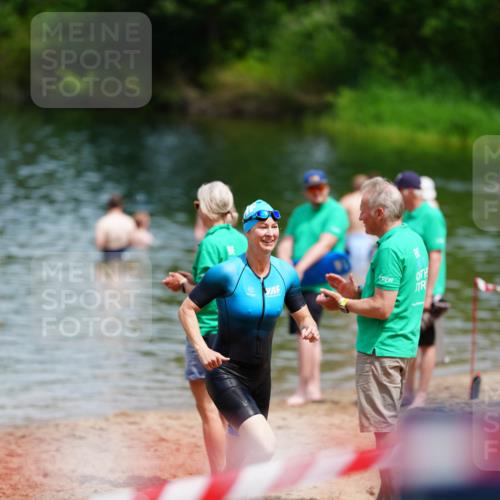 21.06.2026 - 29. Vierlanden-Triathlon LAZAROV Photography http://msf.ph/oto/9865875 21.06.2026 13:16:04 Schwimmen 1141 meine-sportfotos.de