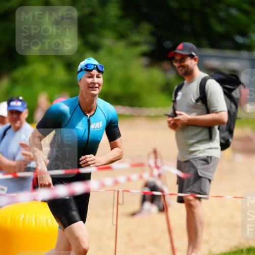21.06.2026 - 29. Vierlanden-Triathlon LAZAROV Photography http://msf.ph/oto/9865883 21.06.2026 13:16:07 Schwimmen 1141 meine-sportfotos.de
