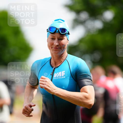 21.06.2026 - 29. Vierlanden-Triathlon LAZAROV Photography http://msf.ph/oto/9865893 21.06.2026 13:16:09 Schwimmen 1141 meine-sportfotos.de