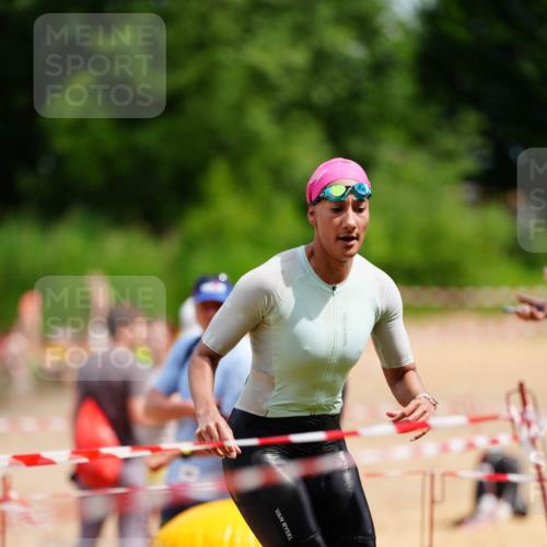 21.06.2026 - 29. Vierlanden-Triathlon LAZAROV Photography http://msf.ph/oto/9865913 21.06.2026 13:16:22 Schwimmen 1104 meine-sportfotos.de