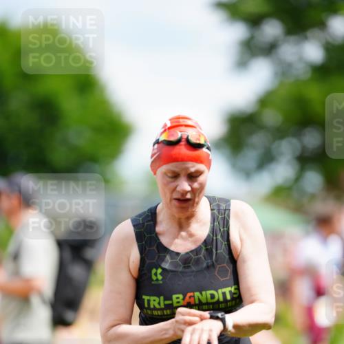 21.06.2026 - 29. Vierlanden-Triathlon LAZAROV Photography http://msf.ph/oto/9865932 21.06.2026 13:18:24 Schwimmen 1125 meine-sportfotos.de