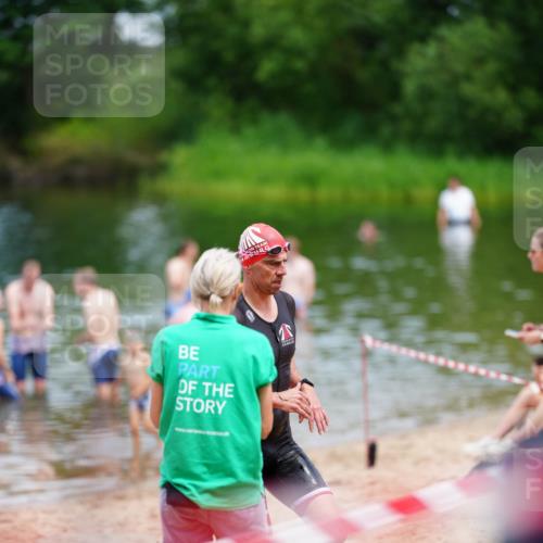 21.06.2026 - 29. Vierlanden-Triathlon LAZAROV Photography http://msf.ph/oto/9865949 21.06.2026 13:23:33 Schwimmen 1197, 1220 meine-sportfotos.de