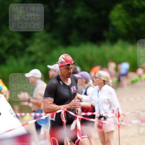 21.06.2026 - 29. Vierlanden-Triathlon LAZAROV Photography http://msf.ph/oto/9865960 21.06.2026 13:23:34 Schwimmen 1197, 1220 meine-sportfotos.de