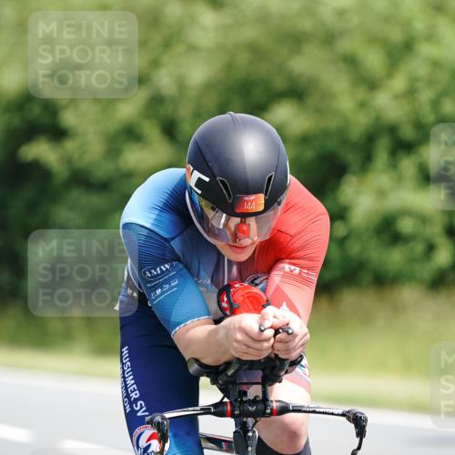 21.06.2026 - Viking Triathlon Michael Burmester http://msf.ph/oto/9865963 21.06.2026 12:02:52 Radfahren 17, 57, 100, 119, 127, 144, 169, 280, 445, 527, 561, 644, 658 meine-sportfotos.de