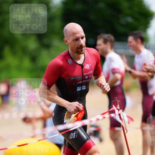 21.06.2026 - 29. Vierlanden-Triathlon LAZAROV Photography http://msf.ph/oto/9865973 21.06.2026 13:23:40 Schwimmen 1197, 1220 meine-sportfotos.de