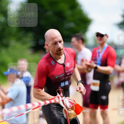 21.06.2026 - 29. Vierlanden-Triathlon LAZAROV Photography http://msf.ph/oto/9865976 21.06.2026 13:23:40 Schwimmen 1197, 1220 meine-sportfotos.de