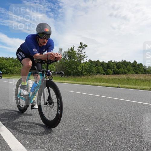 21.06.2026 - Viking Triathlon Michael Burmester http://msf.ph/oto/9865997 21.06.2026 11:21:46 Radfahren 24, 26, 40, 51, 76, 171, 203, 269, 298, 328, 640, 648 meine-sportfotos.de