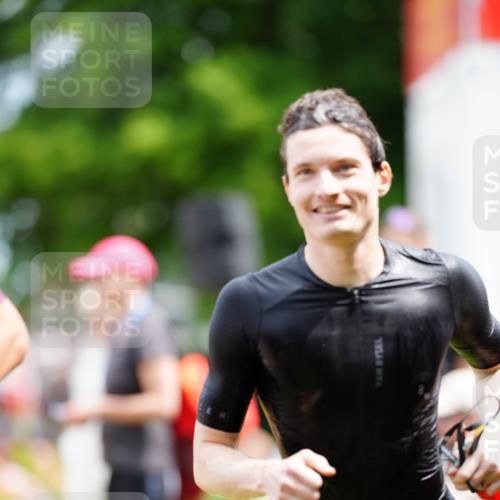 21.06.2026 - 29. Vierlanden-Triathlon LAZAROV Photography http://msf.ph/oto/9865999 21.06.2026 13:23:53 Schwimmen 1173, 1191, 1207, 1218 meine-sportfotos.de