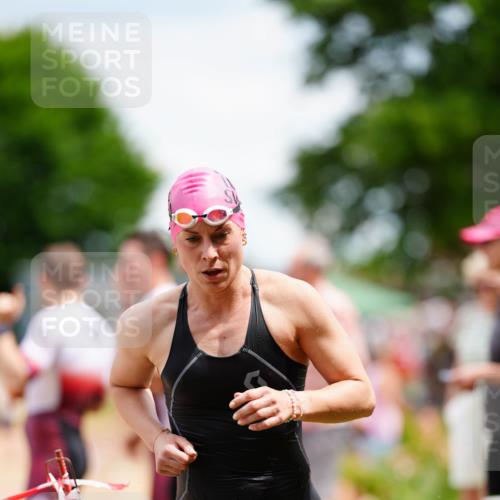 21.06.2026 - 29. Vierlanden-Triathlon LAZAROV Photography http://msf.ph/oto/9866002 21.06.2026 13:23:55 Schwimmen 1173, 1191, 1207, 1218 meine-sportfotos.de