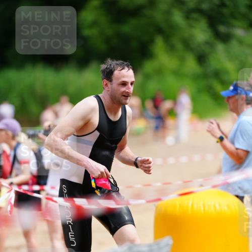 21.06.2026 - 29. Vierlanden-Triathlon LAZAROV Photography http://msf.ph/oto/9866013 21.06.2026 13:24:11 Schwimmen 1187, 1195 meine-sportfotos.de