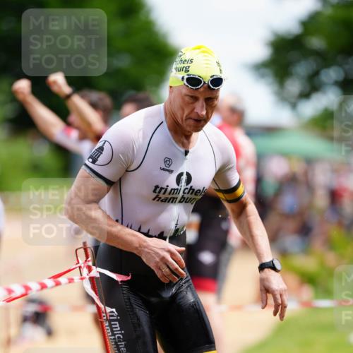21.06.2026 - 29. Vierlanden-Triathlon LAZAROV Photography http://msf.ph/oto/9866026 21.06.2026 13:24:17 Schwimmen 1094, 1187, 1195, 1221 meine-sportfotos.de