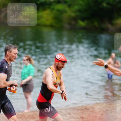 21.06.2026 - 29. Vierlanden-Triathlon LAZAROV Photography http://msf.ph/oto/9866031 21.06.2026 13:24:24 Schwimmen 1094, 1187, 1221 meine-sportfotos.de