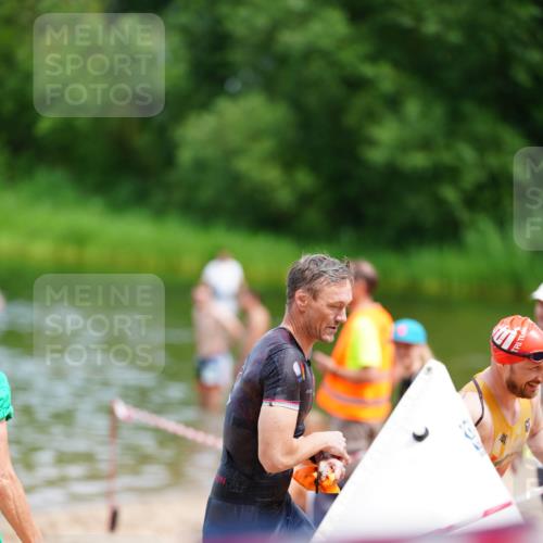 21.06.2026 - 29. Vierlanden-Triathlon LAZAROV Photography http://msf.ph/oto/9866039 21.06.2026 13:24:26 Schwimmen 1094, 1221 meine-sportfotos.de