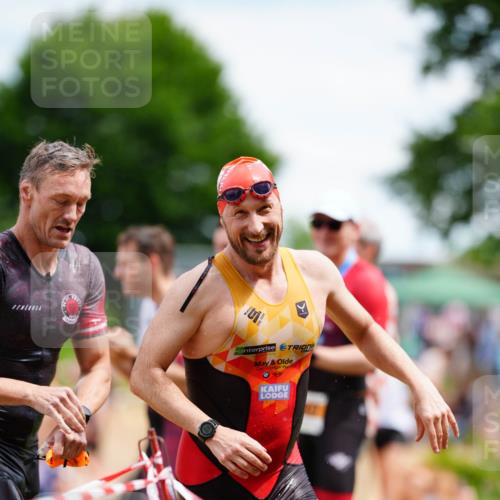 21.06.2026 - 29. Vierlanden-Triathlon LAZAROV Photography http://msf.ph/oto/9866043 21.06.2026 13:24:27 Schwimmen 1094, 1221 meine-sportfotos.de