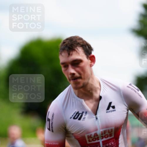 21.06.2026 - 29. Vierlanden-Triathlon LAZAROV Photography http://msf.ph/oto/9866050 21.06.2026 13:24:42 Schwimmen 1222 meine-sportfotos.de
