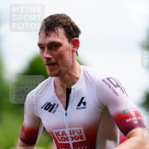 21.06.2026 - 29. Vierlanden-Triathlon LAZAROV Photography http://msf.ph/oto/9866051 21.06.2026 13:24:42 Schwimmen 1222 meine-sportfotos.de