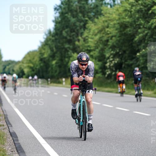 21.06.2026 - Viking Triathlon Michael Burmester http://msf.ph/oto/9866056 21.06.2026 12:03:27 Radfahren 65, 66, 74, 102, 103, 161, 176, 194, 238, 247, 257, 270, 270, 271, 287, 331, 426, 463, 475, 565, 569, 606, 631 meine-sportfotos.de