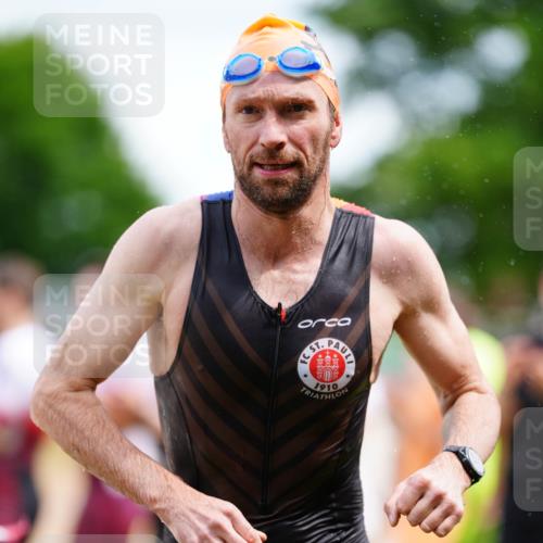 21.06.2026 - 29. Vierlanden-Triathlon LAZAROV Photography http://msf.ph/oto/9866105 21.06.2026 13:25:29 Schwimmen 1097, 1099, 1198, 1200, 1217 meine-sportfotos.de