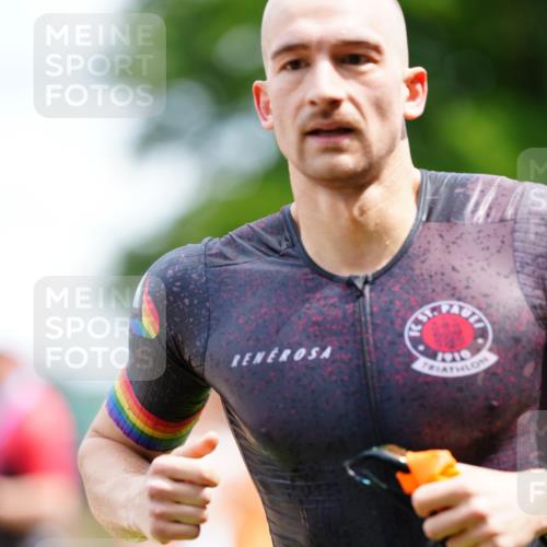 21.06.2026 - 29. Vierlanden-Triathlon LAZAROV Photography http://msf.ph/oto/9866114 21.06.2026 13:25:38 Schwimmen 1097, 1099, 1192, 1198 meine-sportfotos.de