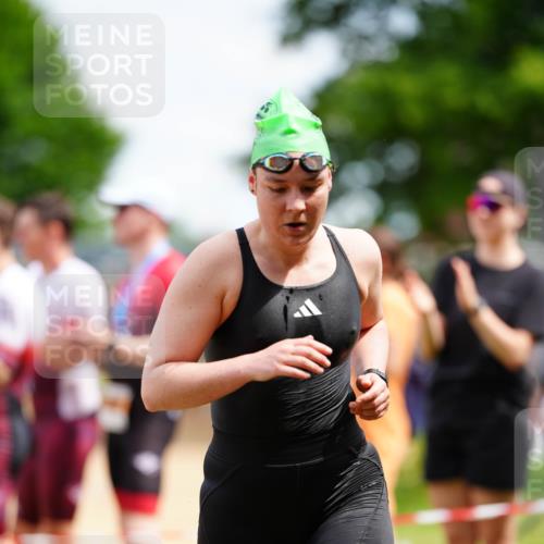 21.06.2026 - 29. Vierlanden-Triathlon LAZAROV Photography http://msf.ph/oto/9866135 21.06.2026 13:26:02 Schwimmen 1177, 1194, 1213, 1225 meine-sportfotos.de
