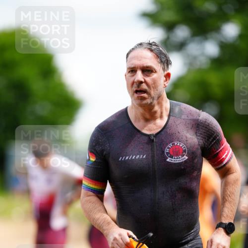 21.06.2026 - 29. Vierlanden-Triathlon LAZAROV Photography http://msf.ph/oto/9866178 21.06.2026 13:26:22 Schwimmen 1100, 1196, 1201, 1209 meine-sportfotos.de
