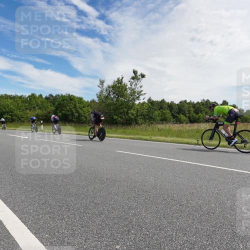 21.06.2026 - Viking Triathlon Michael Burmester http://msf.ph/oto/9866211 21.06.2026 11:24:37 Radfahren 55, 64, 68, 89, 117, 182, 182, 199, 255, 267, 386, 397, 424, 490, 545, 612, 634 meine-sportfotos.de
