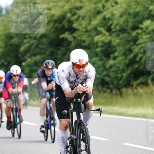 21.06.2026 - Viking Triathlon Michael Burmester http://msf.ph/oto/9866249 21.06.2026 12:05:30 Radfahren 16, 41, 53, 56, 86, 94, 132, 136, 165, 189, 198, 219, 239, 256, 304, 364, 382, 407, 429, 442, 456, 474, 546, 571, 634, 668 meine-sportfotos.de