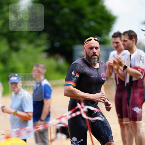 21.06.2026 - 29. Vierlanden-Triathlon LAZAROV Photography http://msf.ph/oto/9866287 21.06.2026 13:27:35 Schwimmen 1168, 1171, 1202, 1210, 1226 meine-sportfotos.de