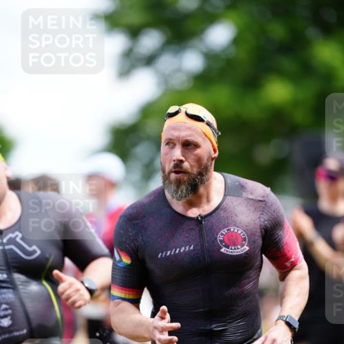 21.06.2026 - 29. Vierlanden-Triathlon LAZAROV Photography http://msf.ph/oto/9866294 21.06.2026 13:27:37 Schwimmen 1168, 1202, 1210, 1226 meine-sportfotos.de