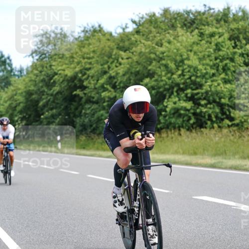 21.06.2026 - Viking Triathlon Michael Burmester http://msf.ph/oto/9866298 21.06.2026 12:05:34 Radfahren 16, 41, 53, 56, 86, 94, 132, 136, 165, 189, 198, 219, 239, 256, 282, 289, 304, 364, 382, 407, 429, 442, 456, 546, 571, 634, 668, 670 meine-sportfotos.de