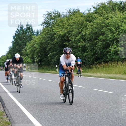 21.06.2026 - Viking Triathlon Michael Burmester http://msf.ph/oto/9866311 21.06.2026 12:05:35 Radfahren 16, 41, 53, 56, 86, 94, 132, 136, 165, 189, 198, 219, 239, 256, 282, 289, 304, 364, 382, 407, 429, 442, 456, 546, 634, 668, 670 meine-sportfotos.de