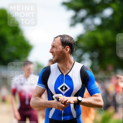 21.06.2026 - 29. Vierlanden-Triathlon LAZAROV Photography http://msf.ph/oto/9866312 21.06.2026 13:28:08 Schwimmen 1170, 1204 meine-sportfotos.de
