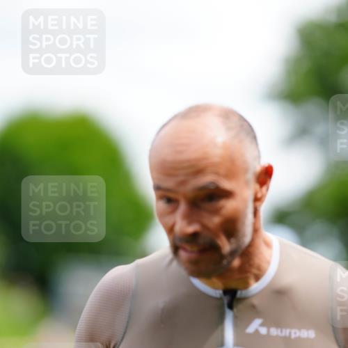 21.06.2026 - 29. Vierlanden-Triathlon LAZAROV Photography http://msf.ph/oto/9866316 21.06.2026 13:28:10 Schwimmen 1170, 1204 meine-sportfotos.de