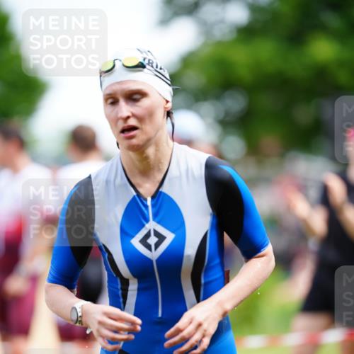 21.06.2026 - 29. Vierlanden-Triathlon LAZAROV Photography http://msf.ph/oto/9866327 21.06.2026 13:29:04 Schwimmen 1208 meine-sportfotos.de