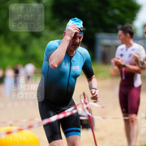 21.06.2026 - 29. Vierlanden-Triathlon LAZAROV Photography http://msf.ph/oto/9866331 21.06.2026 13:29:21 Schwimmen 1181 meine-sportfotos.de