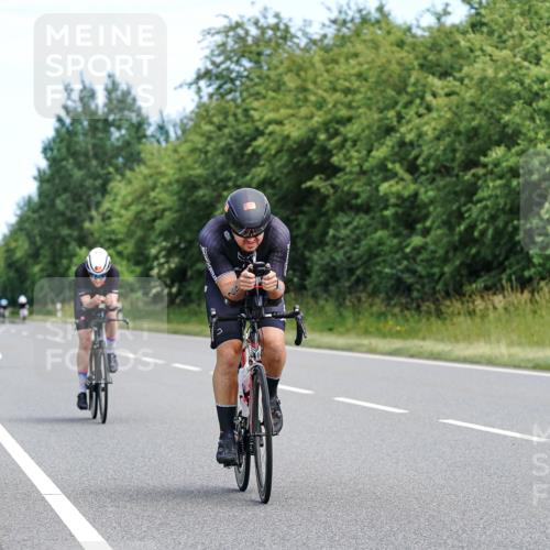 21.06.2026 - Viking Triathlon Michael Burmester http://msf.ph/oto/9866345 21.06.2026 12:05:44 Radfahren 16, 56, 58, 94, 165, 198, 256, 282, 289, 382, 456, 546, 625, 634, 670 meine-sportfotos.de