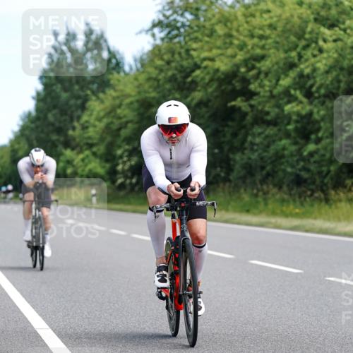 21.06.2026 - Viking Triathlon Michael Burmester http://msf.ph/oto/9866358 21.06.2026 12:05:47 Radfahren 16, 56, 58, 165, 256, 282, 289, 382, 546, 625, 670 meine-sportfotos.de