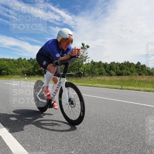 21.06.2026 - Viking Triathlon Michael Burmester http://msf.ph/oto/9866408 21.06.2026 11:27:02 Radfahren 41, 44, 63, 65, 74, 74, 94, 103, 111, 162, 163, 211, 266, 270, 275, 344, 348, 387, 411, 460, 522, 569, 608, 651, 668 meine-sportfotos.de