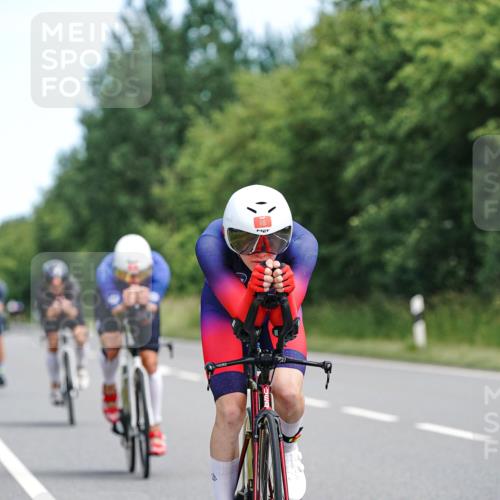 21.06.2026 - Viking Triathlon Michael Burmester http://msf.ph/oto/9866421 21.06.2026 12:07:15 Radfahren 44, 60, 118, 163, 166, 212, 245, 267, 316, 348, 387, 419, 562, 608, 615 meine-sportfotos.de