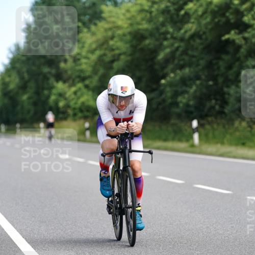 21.06.2026 - Viking Triathlon Michael Burmester http://msf.ph/oto/9866495 21.06.2026 12:08:06 Radfahren 24, 259, 269, 305, 335, 410, 411, 490, 545, 622, 622 meine-sportfotos.de