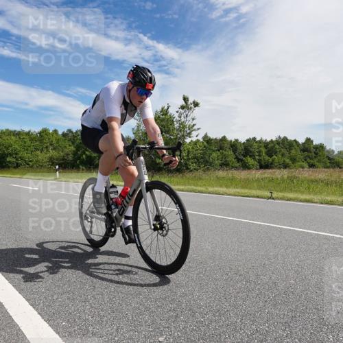 21.06.2026 - Viking Triathlon Michael Burmester http://msf.ph/oto/9866557 21.06.2026 11:29:13 Radfahren 253, 253, 286, 459, 552, 616, 619, 631, 660 meine-sportfotos.de