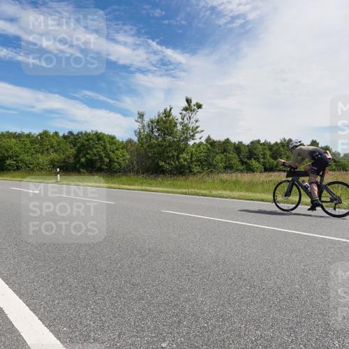 21.06.2026 - Viking Triathlon Michael Burmester http://msf.ph/oto/9866574 21.06.2026 11:29:49 Radfahren 45, 150, 167, 220, 300, 327, 340, 356, 375, 464, 519, 601 meine-sportfotos.de