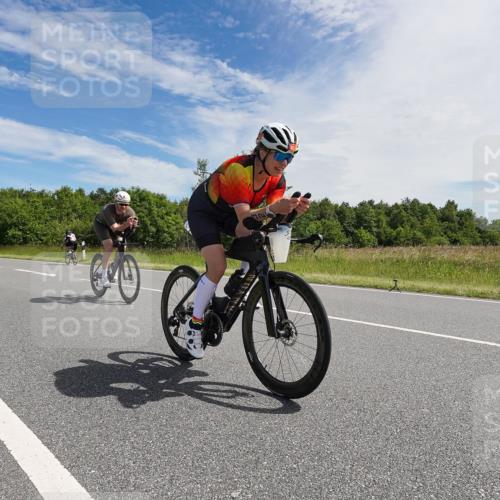 21.06.2026 - Viking Triathlon Michael Burmester http://msf.ph/oto/9866596 21.06.2026 11:30:04 Radfahren 27, 34, 45, 125, 127, 167, 188, 220, 300, 327, 333, 340, 356, 464, 519, 601, 610, 615, 646, 656, 663 meine-sportfotos.de