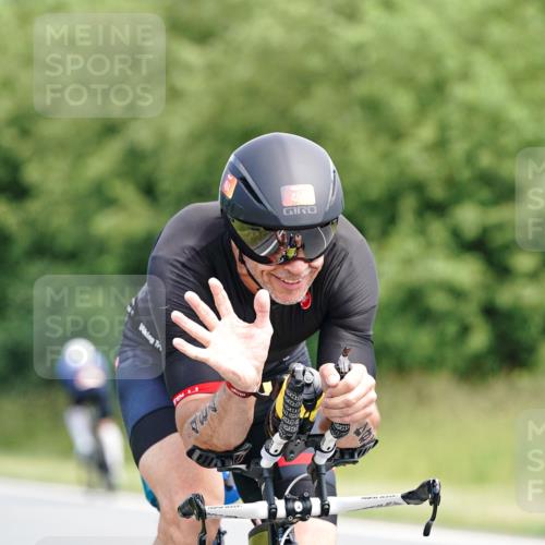 21.06.2026 - Viking Triathlon Michael Burmester http://msf.ph/oto/9866614 21.06.2026 12:10:02 Radfahren 185, 298, 378, 460, 471, 484, 522 meine-sportfotos.de